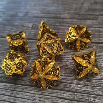 Příslušenství k deskovým hrám SKRYTÝ POKLAD SADA 7 KOVOVÝCH KOSTEK RPG