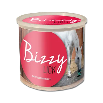 Krmivo pro koně Waldhausen Bizzy liz 1 kg Váha: 1kg, Příchuť: Jablko