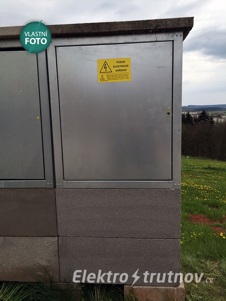 Rozvaděč Z3 ER212 rozvaděč elektroměrový v pilíři, skládací betonový 63A FVE ČEZ i EON s HDO