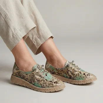 Dámské sandále Dámské zlato-zelené perforované polobotky Letizia s pružnou tkaničkou Velikost: 43