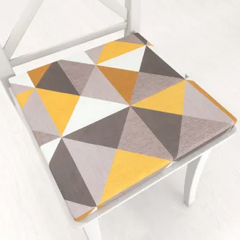 Podsedák Sametový čtvercový podsedák Tamara TMR-020 Žluto-šedobéžové trojúhelníky - 38x38x3 cm