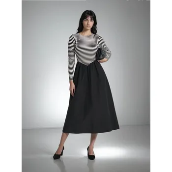 Dámské šaty Sinsay - Midi šaty s kontrastním spodním lemem - černá - 246GY-99X - 246GY-99X-XXL