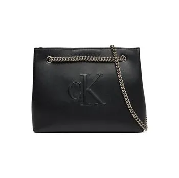 Kabelka Kabelka Calvin Klein Jeans Sculpted Chain Shoulder Bag LV04K3163G Černá OS