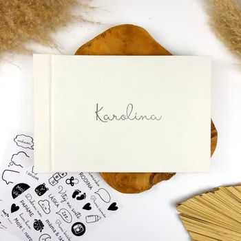 Lovelu Fotoalbum pro miminko - bílé - Elegantní stříbrné písmo