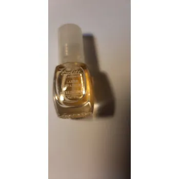 Lak na nehty MINI Lak na nehty 6 ml CANTARE béžový