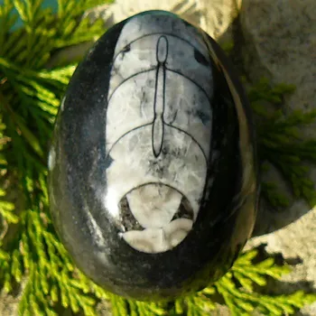 Anděl bílý s nadýchanou sukničkou soška