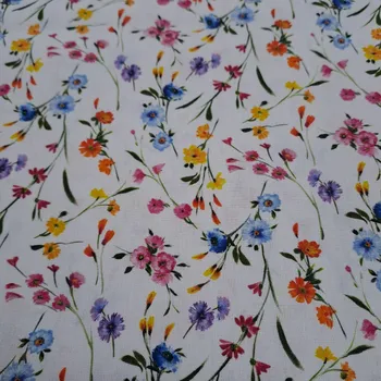 Pro útulný domov bavlněná látka KVÍTKA NA BÍLÉ