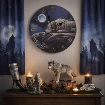 Nástěnné hodiny fantasy -Tichá noc vlka