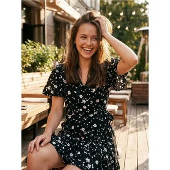 Dámské šaty Sinsay - Viskózové mini šaty s vázáním a květinovým vzorem - černá - 6585T-99M - 6585T-99M-XXS