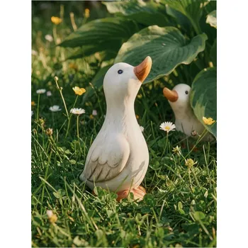 Zahradní dekorace Sinsay - Zahradní dekorace ve tvaru husy - bílá - 481IL-00X - 481IL-00X-ONE