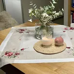 BYTEMA Vyšívaný ubrus a šál Růže a kočičky 85 x 85 cm