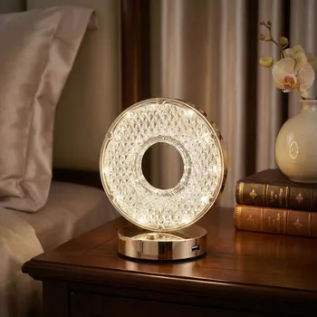Lampička Křišťálová stolní lampa s USB a 3 úrovněmi světla DAILY INTERNATIONAL HOME 16 × 10 cm zlatá