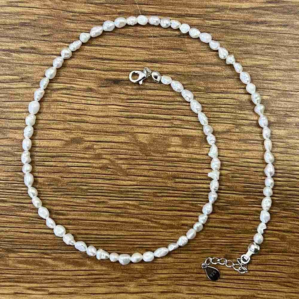 Náhrdelník z říčních perel, 35 cm