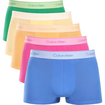 Boxerky 5PACK pánské boxerky Calvin Klein vícebarevné (NB4550-4WI) XXL NB4550-4WI Možnost vrácení zboží ZDARMA do 120 dnů!