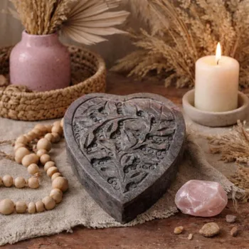 Souprava šperků Dóza z mastku vyřezávaná