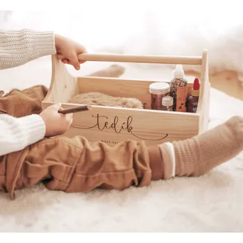 Dřevěný organizér se jménem Woodify I