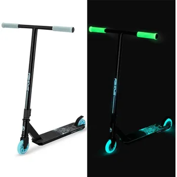 Koloběžka Spokey NIGHT RIDER - Freestyle koloběžka se svítícími prvky ve tmě - kolečka 100 mm