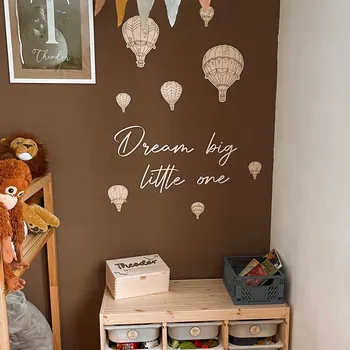 Dekorace do dětského pokoje Dřevěný nápis Woodify Dream big little one Styl písma: Font 4