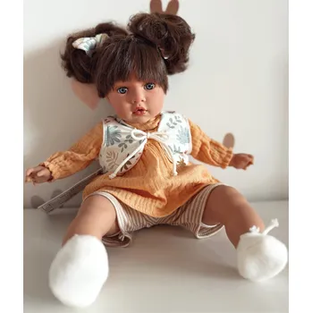 Panenka Nines D'Onil Realistická španělská panenka- Susette, hnědovláska, 40cm