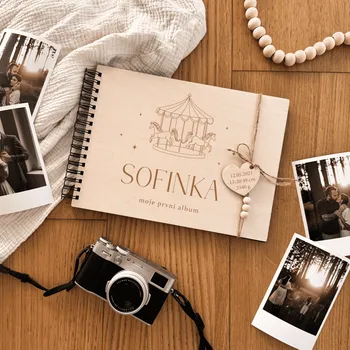 Fotoalbum Dřevěné dětské fotoalbum Woodify Kolotoč Velikost: A6