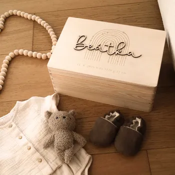 Dětský box s 3D jménem Woodify Duha Velikost: Velikost S (30x20x14)