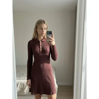 Dámské šaty Sinsay - Mini šaty s límečkem - burgundy - 162DF-83X - 162DF-83X-L