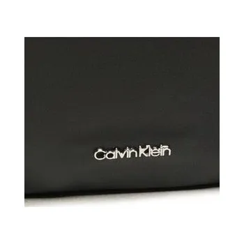 Kabelka Kabelka Calvin Klein Puffed Shoulder Bag K60K611020 Černá OS