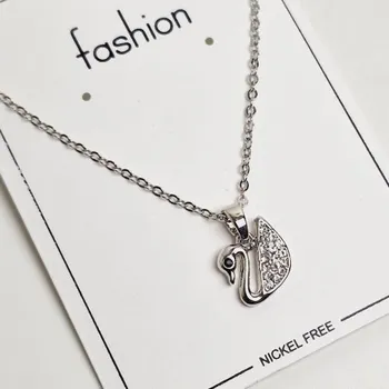 Řetízek Dámský řetízek s přívěškem ve tvaru labutě - stříbrná