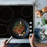 WMF Profi Steak 28 cm černá - nepřilnavá pánev