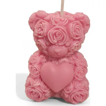 Svíčka Evička Candles Medvídek se srdcem v dlaních svíčka 50 g – ručně vyráběná Barva: Růžová