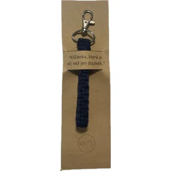 Klíčenka, která je víc než jen doplněk - tmavě modrá