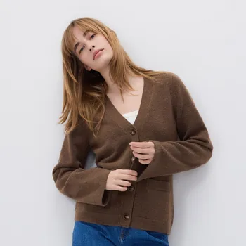 Dámský svetr Reserved - Kardigan s kapsami - hnědá - 247HI-88M - 247HI-88M-S