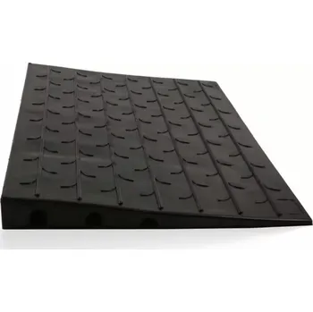 Nakládací rampa pro vozidlo Černá gumová nájezdová rampa k obrubníku V6M - 108 x 60 x 6 cm, 20065301