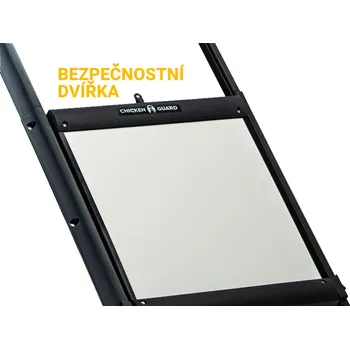 BRAVSON GROUP s.r.o. Bezpečnostní dvířka s pojistkou ke kurníku CHICKEN GUARD DOOR 25x30 + Mololapka pásová na potravinové moly FeroBand v hodnotě 29,-