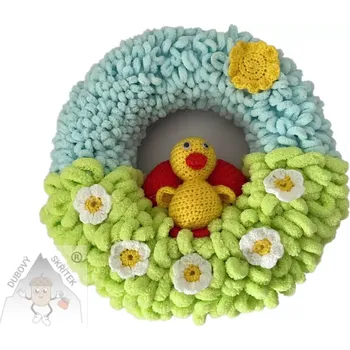 Věnec Dubový skřítek Háčkovaný velikonoční věnec s kuřátkem – veselá jarní dekorace