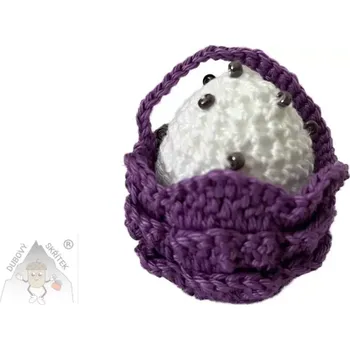 Velikonoční dekorace Dubový skřítek Háčkovaný mini košíček s vajíčkem fialový– jemná velikonoční ozdoba