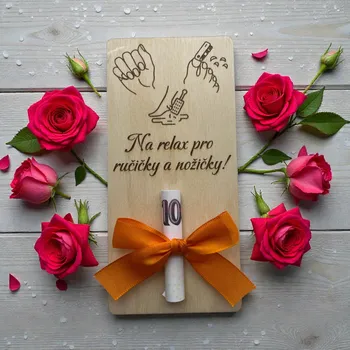 Obálka Dřevěná jednoduchá obálka na peníze pro pedikúru a manikúru „Na relax pro ručičky a nožičky“