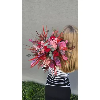 Stabilizovaná vázaná kytice s hortenzií - 5 růží