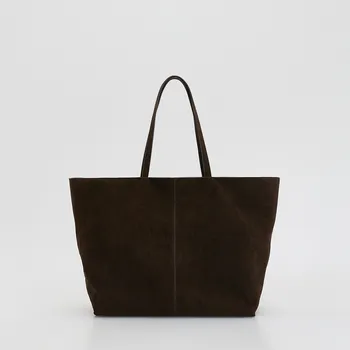 Kabelka Reserved - Shopper kabelka z umělé semiše - tmavě hnědá - 763FC-89X - 763FC-89X-ONE