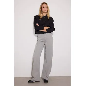 Dámské kalhoty trendyol Grau 2617449 38