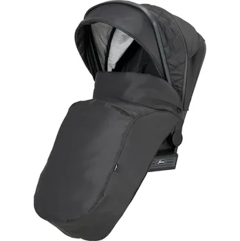 CDATA[Podrobnosti o produktu 2412258617 All-Terrain z kolekce Mercedes-Benz je elegantní a všestranný kočárek vyrobený s…
v 3 obchodech
![Kočárek Hartan Nánožník pro T2 model 605