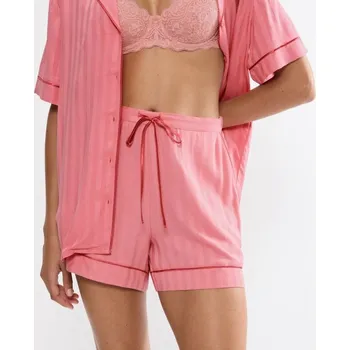 Dámské spodní prádlo Pyžamové kalhoty Amourette Jacquard Boyfriend Short 00BE 00 BE Cherry 40