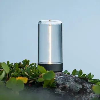 Venkovní osvětlení Konstsmide LED stolní lampa Edison na baterie, výška 15 cm, šedá/čirá, IP54 tmavě šedá, průhledná 1 x 0,5 W LED - Doprava zdarma