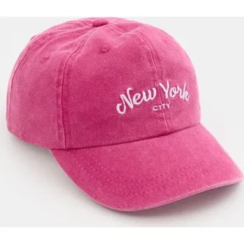 Pokrývka hlavy Sinsay - Bavlněná kšiltovka s vyšívaným nápisem „New York“ - růžová - 281HH-30X - 281HH-30X-L