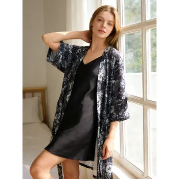 Dámský župan Sinsay - Dámský župan vázaný páskem v pase - černá - 480IH-99P - 480IH-99P-S_M