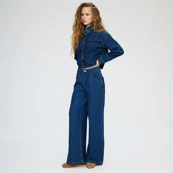 Dámské džíny Reserved - Široké džíny s ozdobnými kapsami - modrá - 849IU-55J - 849IU-55J-34