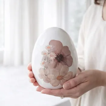 Velikonoční dekorace Majas Cottage Porcelánové vajíčko Fleur