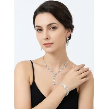 Souprava šperků B-TOP Svatební souprava šperků s květy a krystaly – náhrdelník, náramek a náušnice