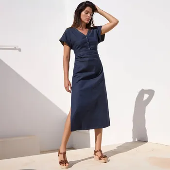 Dámské šaty Džínové midi šaty s 		rozparky na bocích tmavá modrá 50