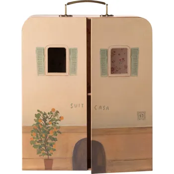 plyšák Maileg SuitCasa Domeček pro myšky 34 cm hnědá